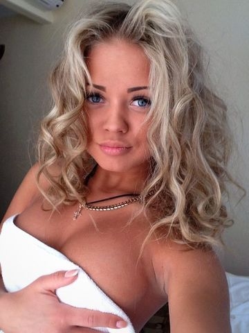 Злата, 21